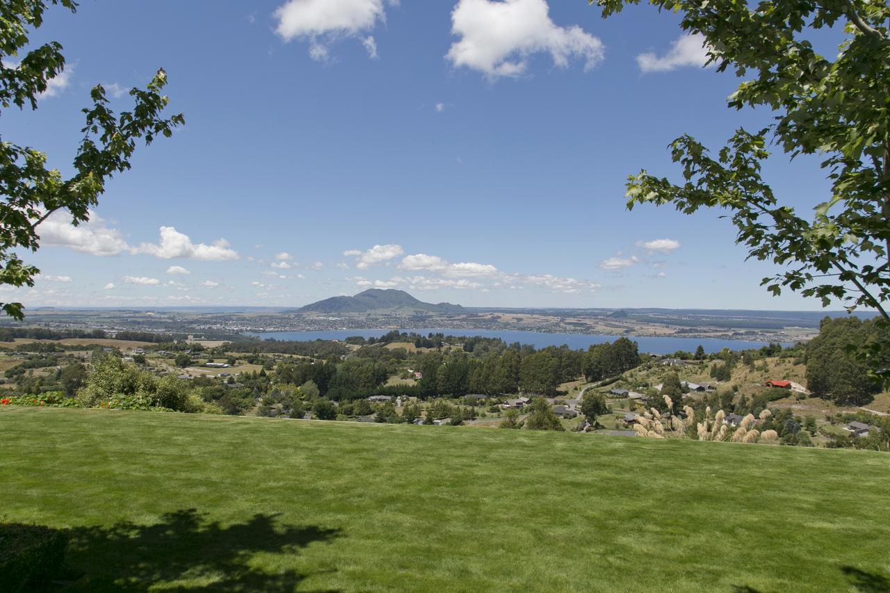 The Lakeview House Taupo Ngoại thất bức ảnh